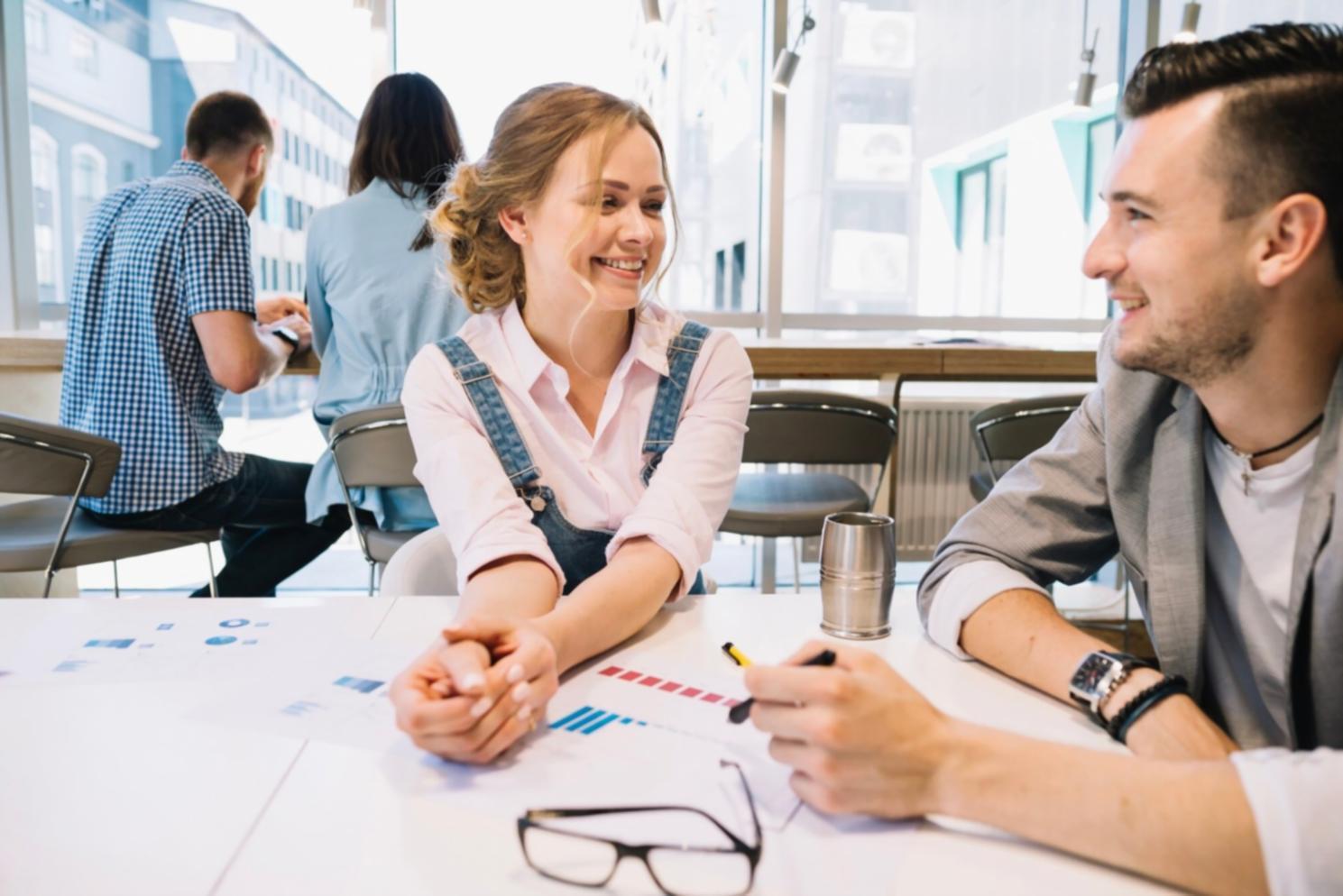 Professionelle Finanzberatung - brixfalianos Team bei der Budgetplanung